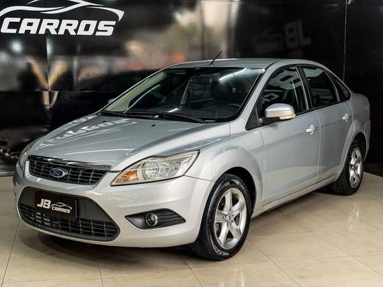 FORD FOCUS 2.0 16V FLEX 4P AUTOMÁTICO